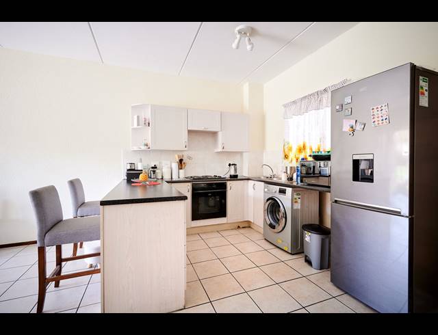 2 BEDROOM APARTMENT SOLD IN HALFWAY GARDENS